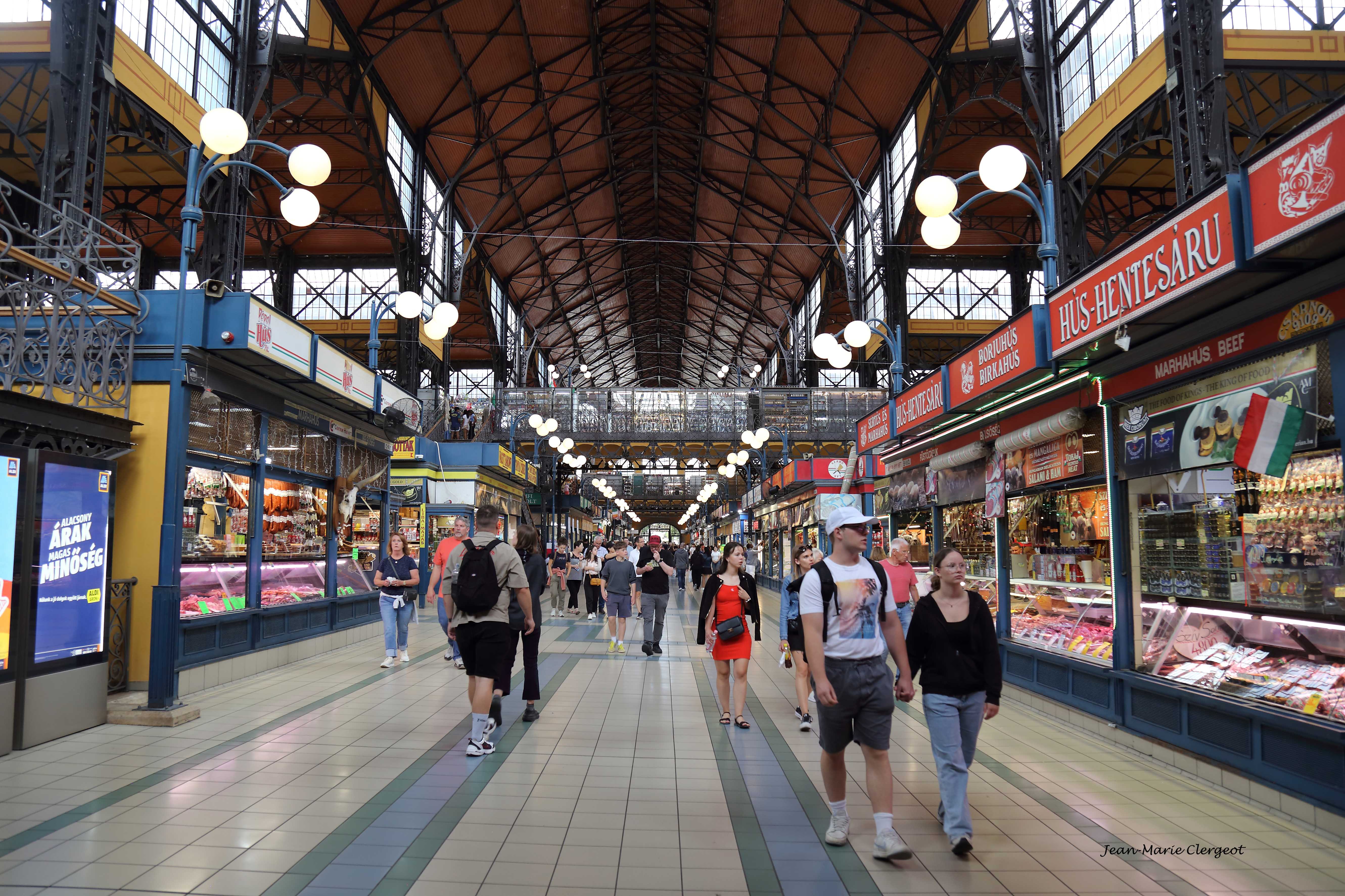 2025 0812 - (Budapest, Hongrie) Les Halles centrales