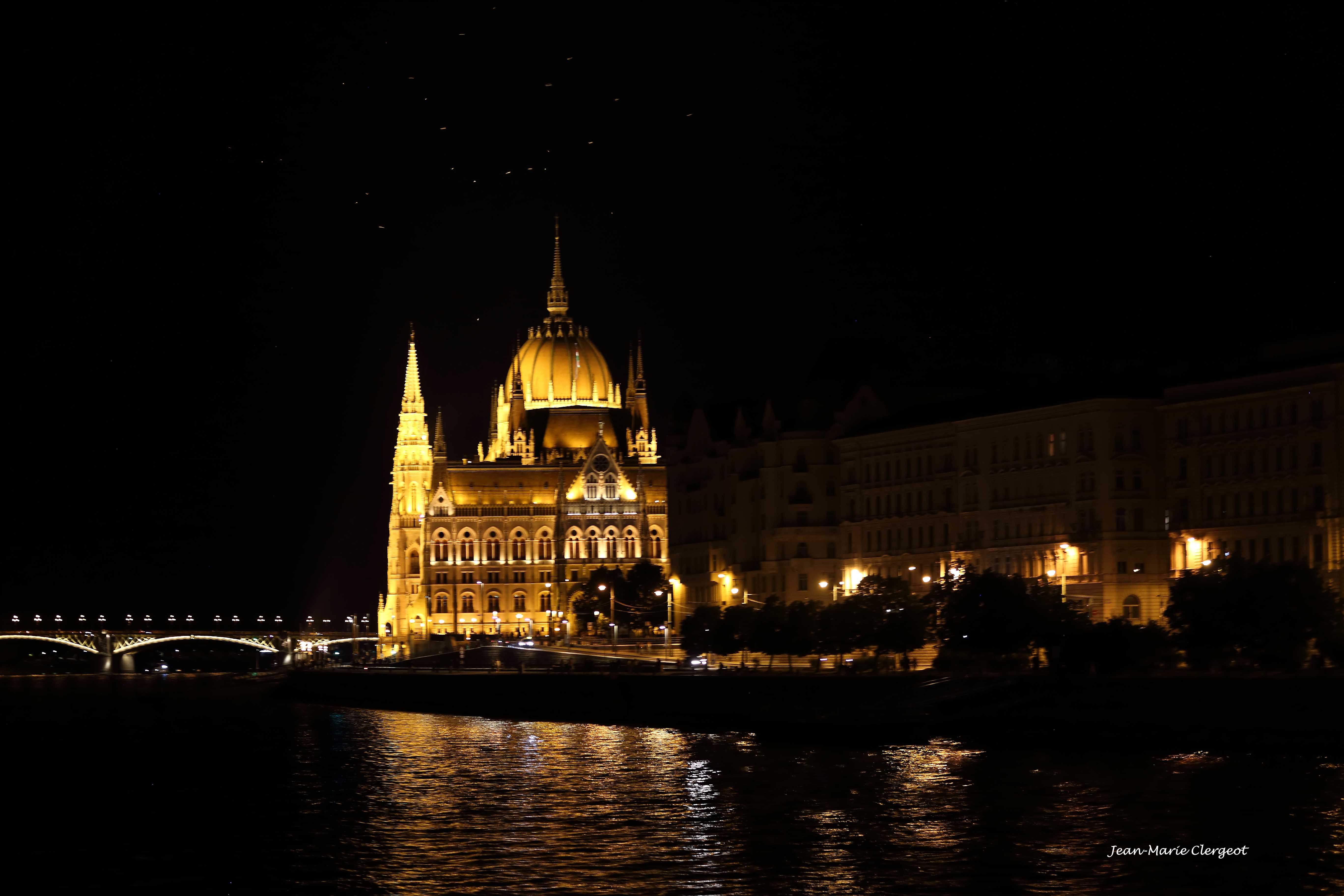 2025 0891 - (Budapest, Hongrie) Le Parlement